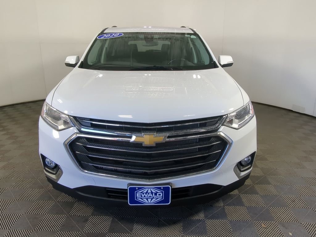Used 2020 Chevrolet Traverse LT w/ Driver Confidence II Package image 3