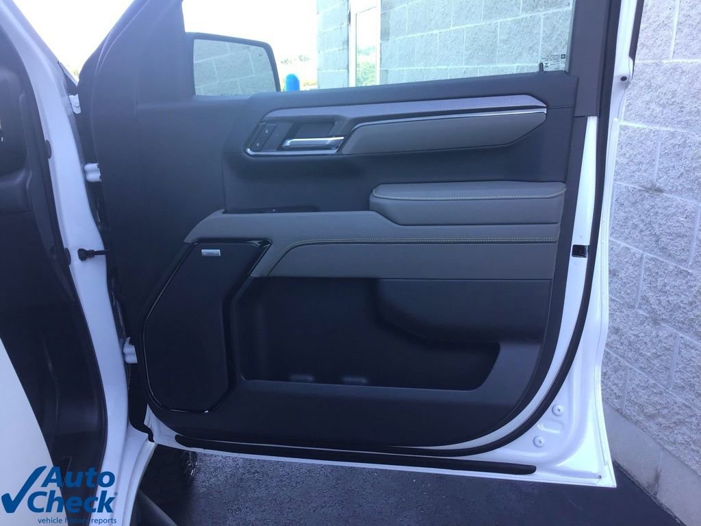 Used 2025 Chevrolet Silverado 1500 ZR2 w/ Technology Package image 28