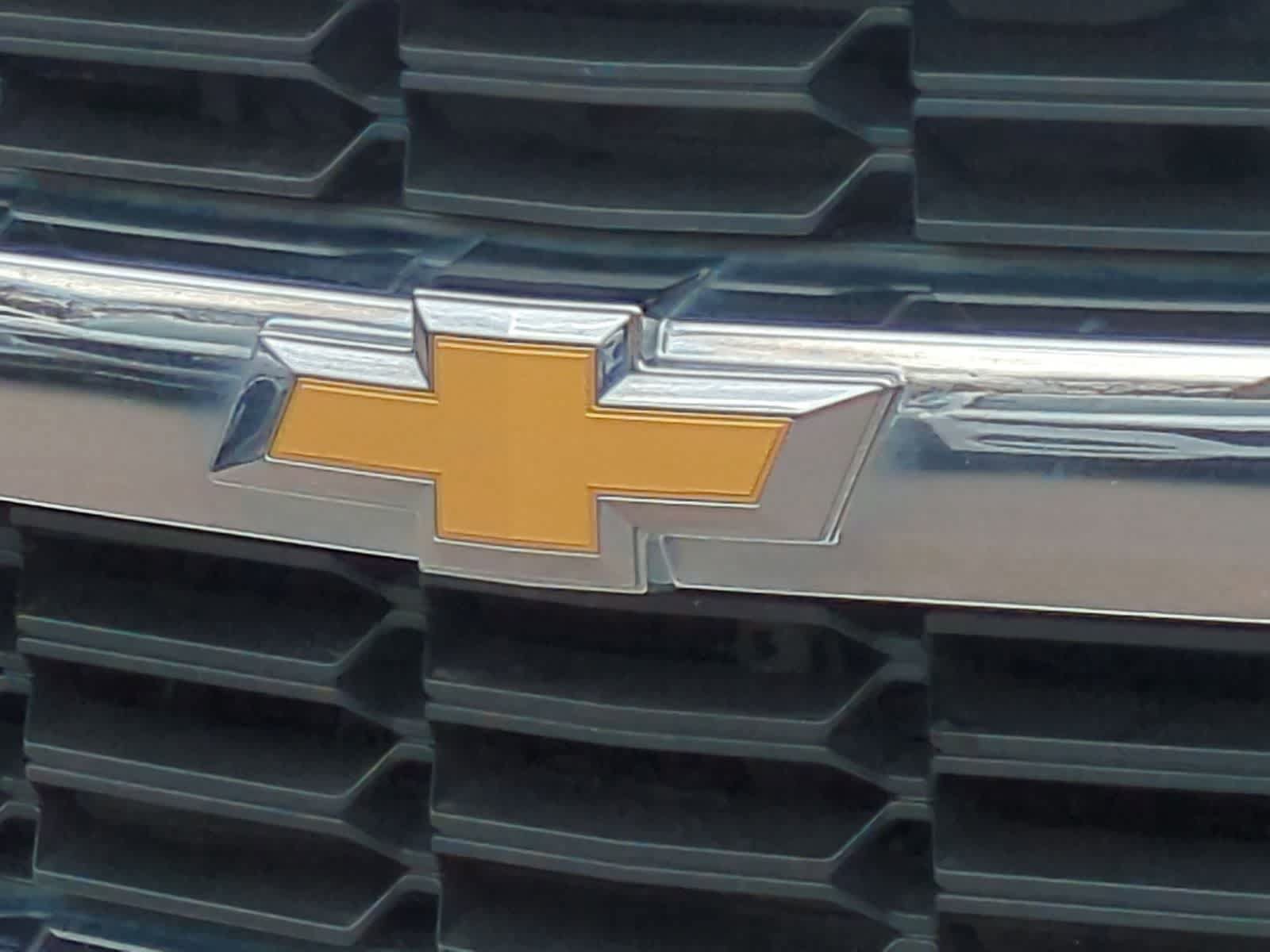 Used 2018 Chevrolet Silverado 1500 LT AWD/4WD image 12