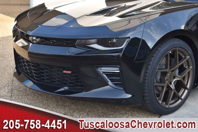 Used 2018 Chevrolet Camaro SS image 45