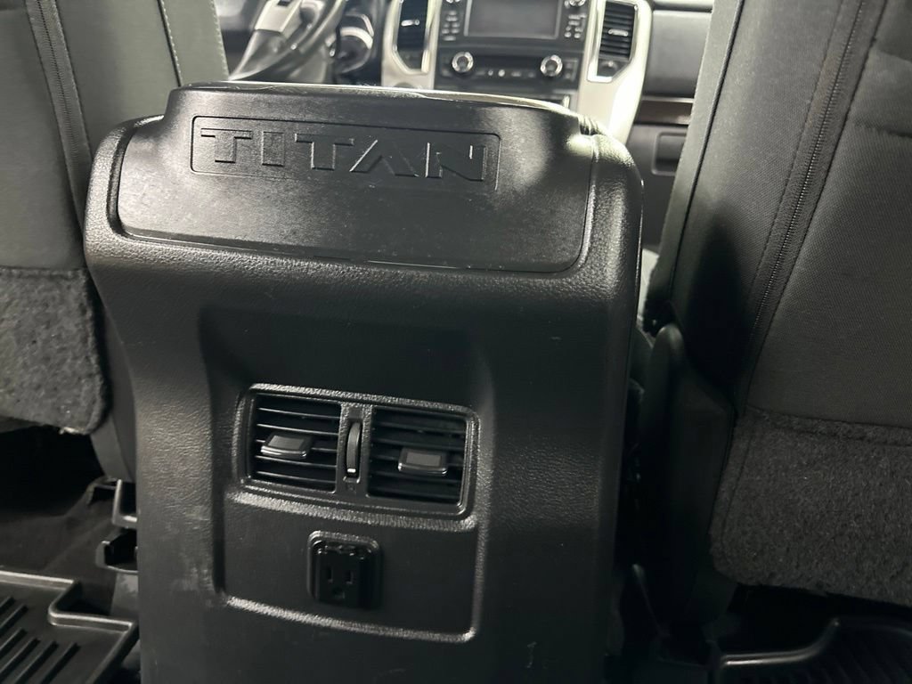 Used 2017 Nissan Titan SV RWD image 29