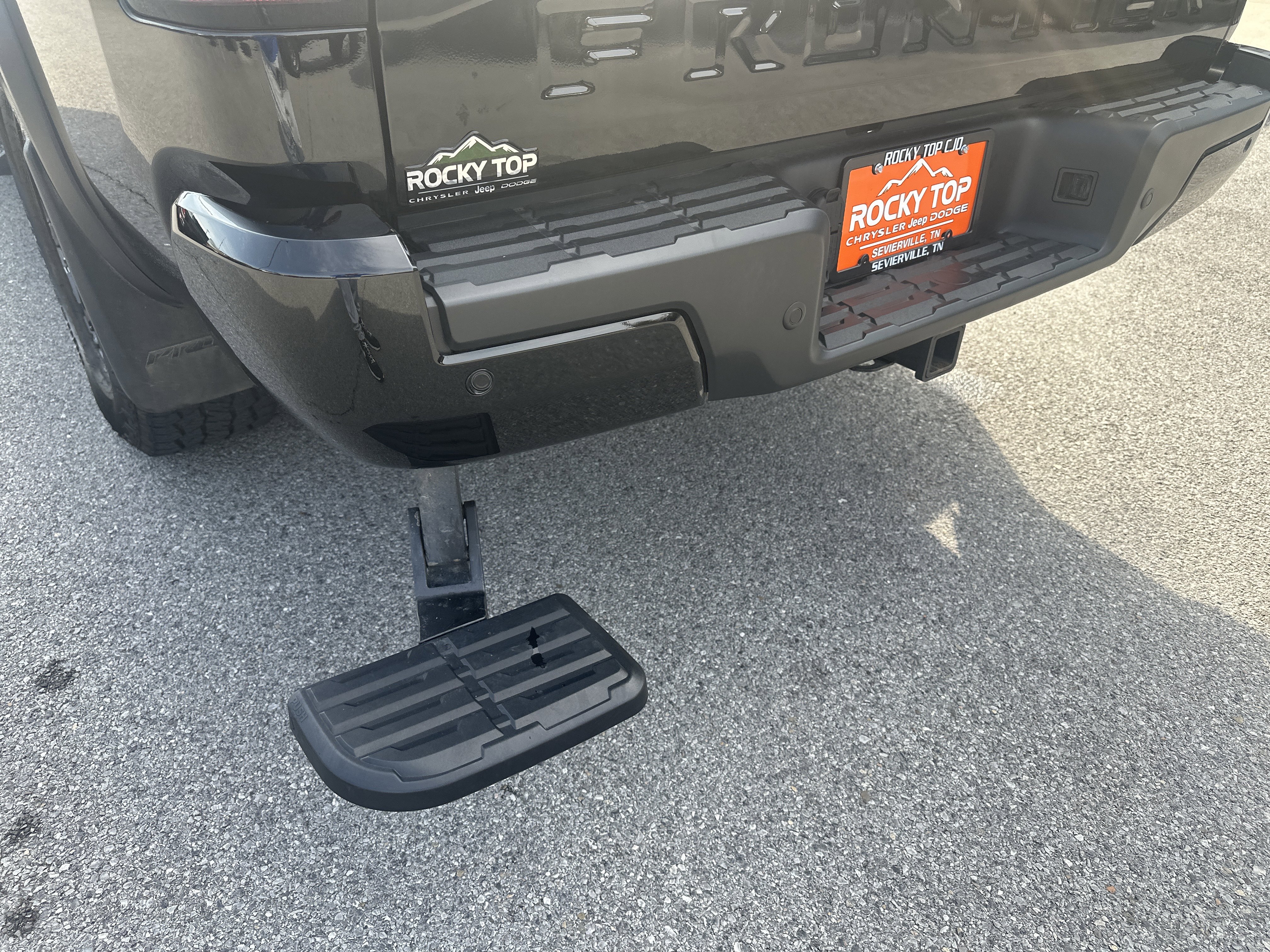 Used 2024 Nissan Frontier PRO-4X w/ Pro Premium Package image 25