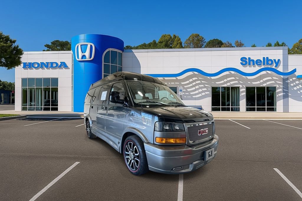 Used 2024 GMC Savana 2500 w/ Driver Convenience Package image 2