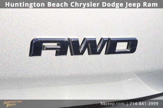 Used 2020 GMC Terrain Denali w/ Denali Premium Package image 6