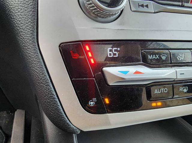 Used 2020 Ford Explorer XLT w/ Equipment Group 202A image 26