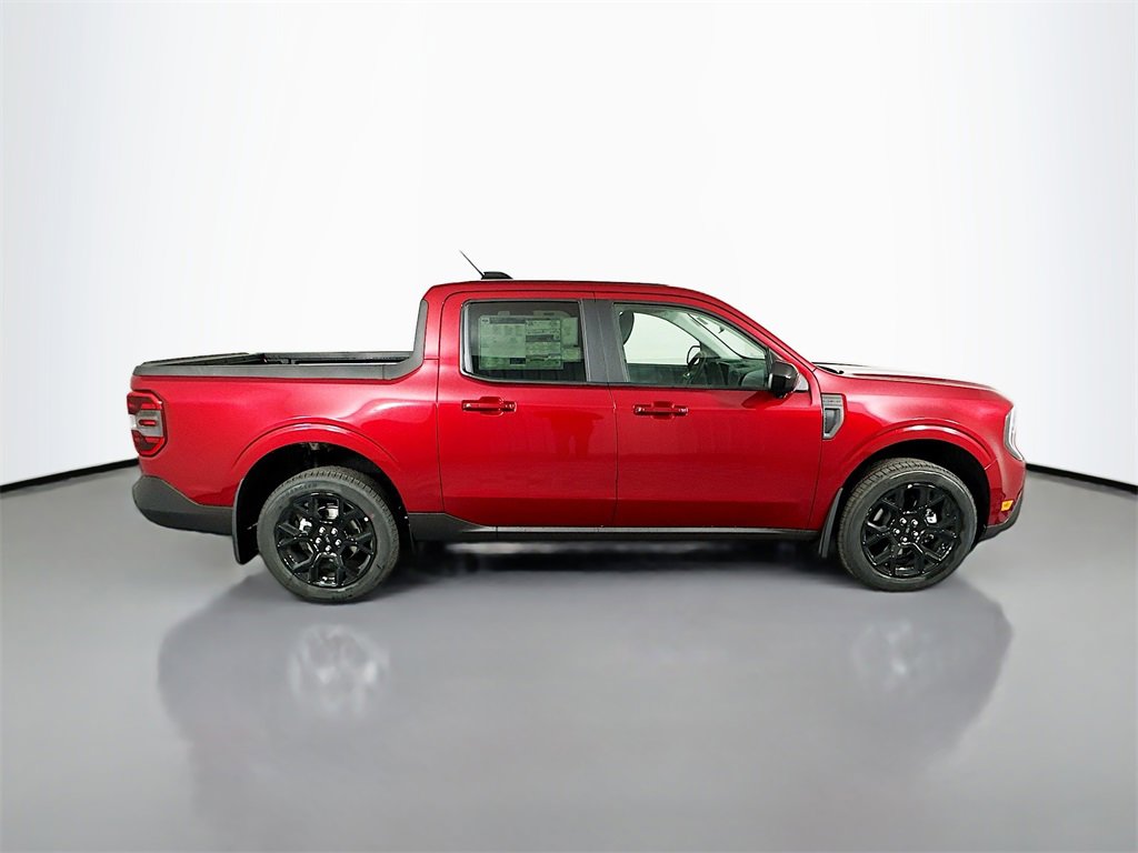New 2025 Ford Maverick Lariat w/ Black Appearance Package image 8