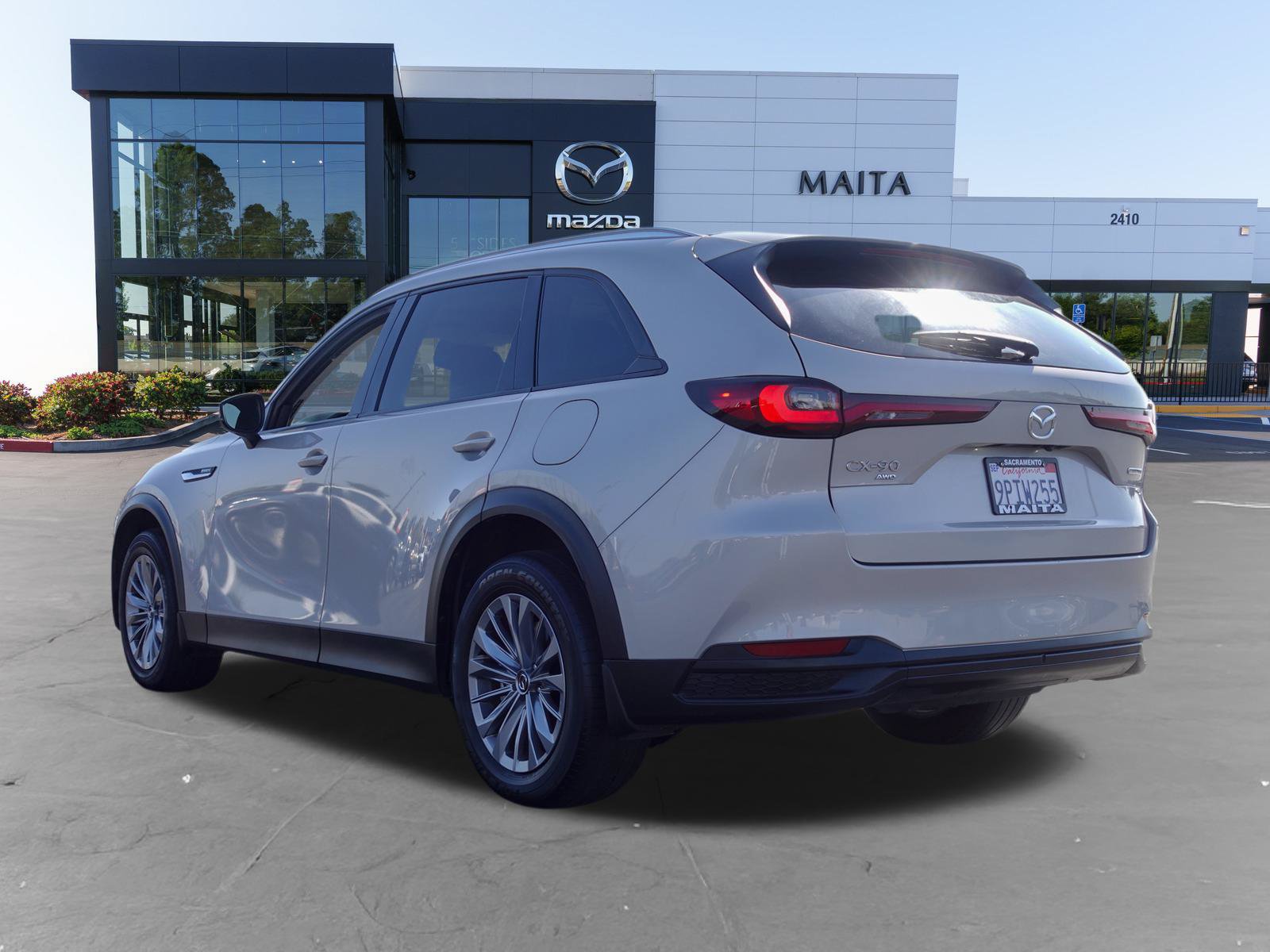 Certified 2024 MAZDA CX-90 Plug-In Hybrid w/ Preferred AWD/4WD image 6