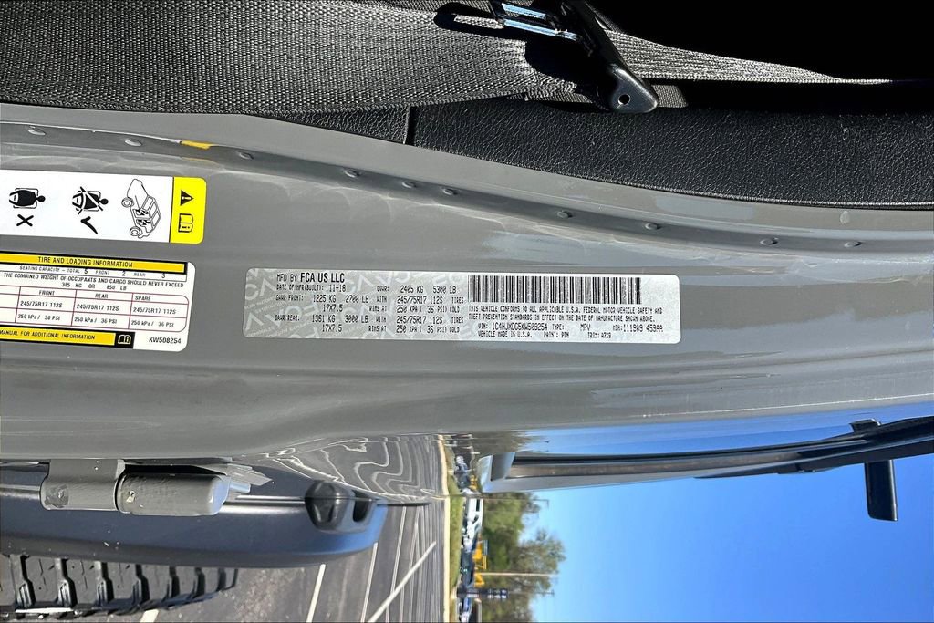 Used 2019 Jeep Wrangler Unlimited Sport image 19