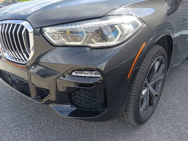 Used 2019 BMW X5 xDrive50i w/ M Sport Package AWD/4WD image 9