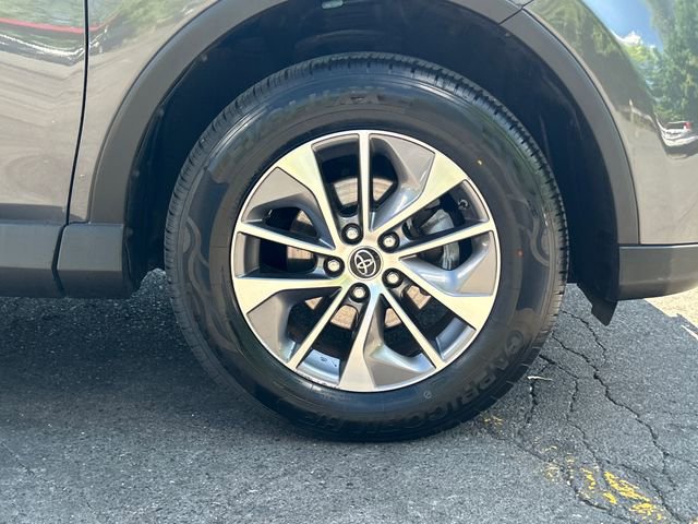Used 2018 Toyota RAV4 XLE w/ Convenience Package AWD/4WD image 29