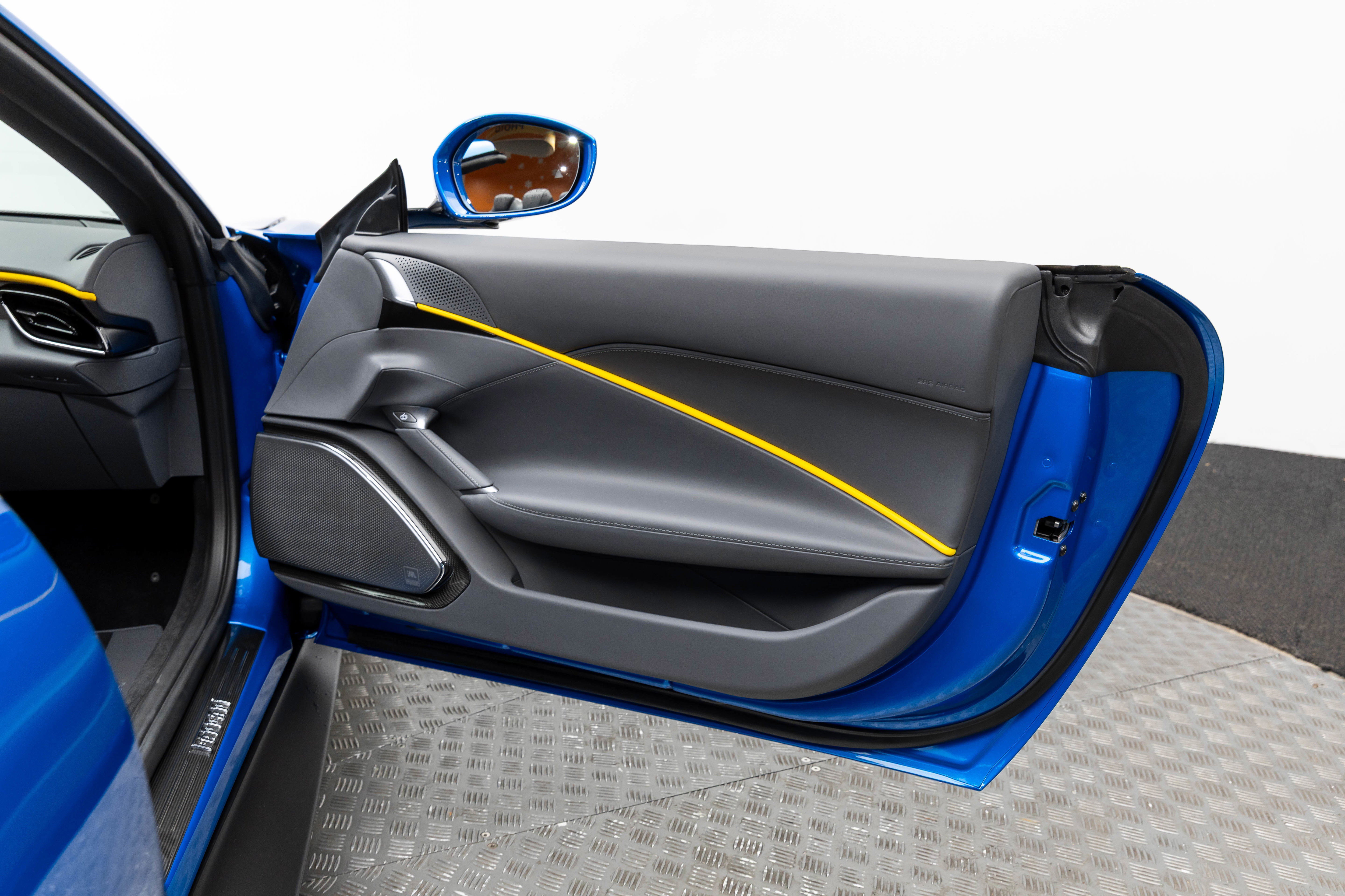 Certified 2025 Ferrari Roma Spider image 48