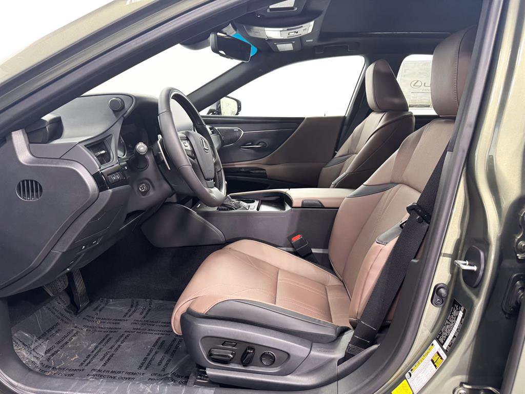 New 2025 Lexus ES 350 w/ Luxury Package image 4