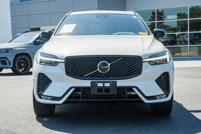 Certified 2026 Volvo XC60 B5 Plus AWD/4WD image 2