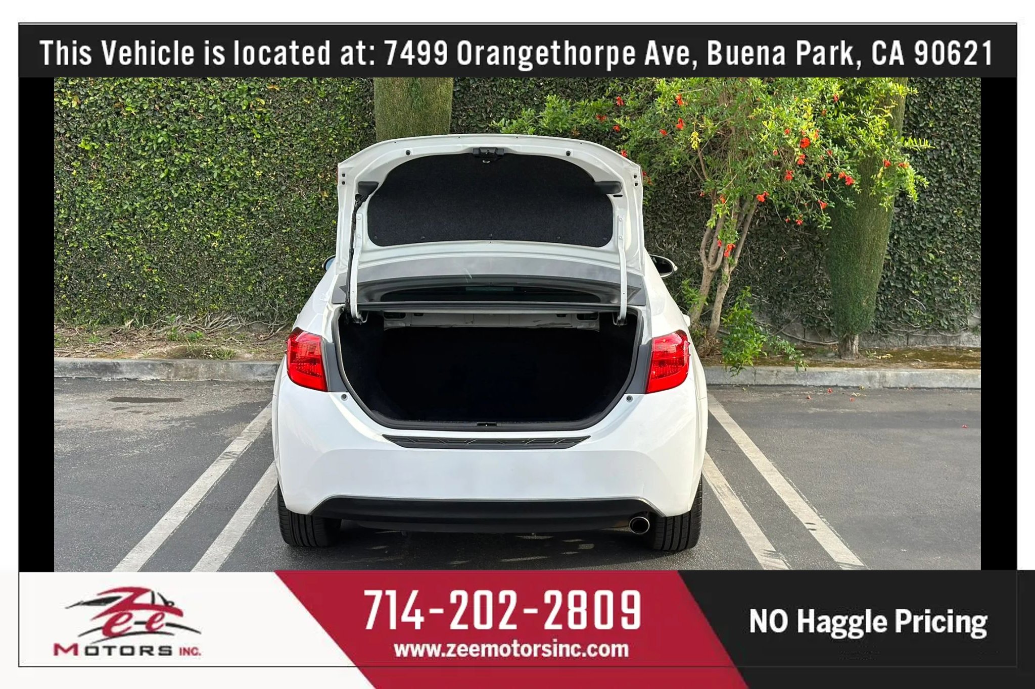 Used 2019 Toyota Corolla XSE FWD image 16