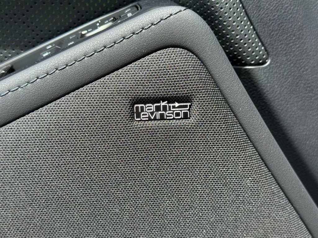 Used 2025 Lexus GX 550 w/ Accessory Package (32) AWD/4WD image 19