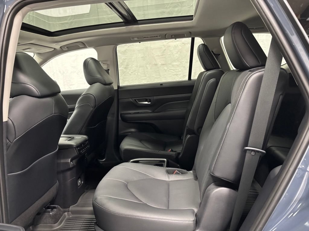 Used 2026 Toyota Grand Highlander AWD image 51