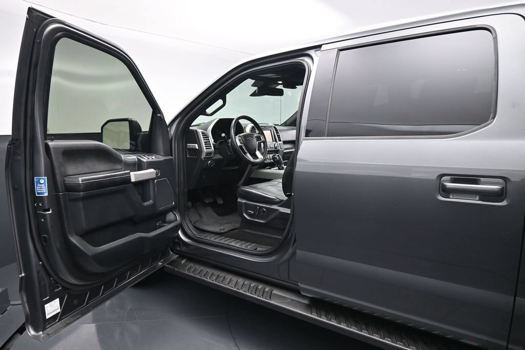 Used 2015 Ford F150 Lariat w/ Equipment Group 502A Luxury AWD/4WD image 8