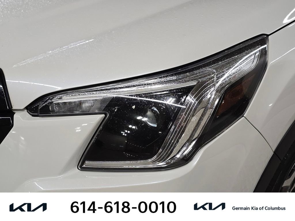 Used 2023 Subaru Forester Premium image 14