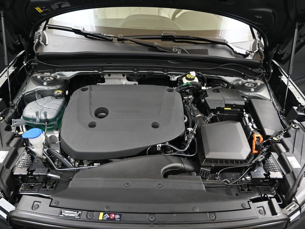 New 2026 Volvo XC40 B5 Ultra w/ Protection Package Premier image 10