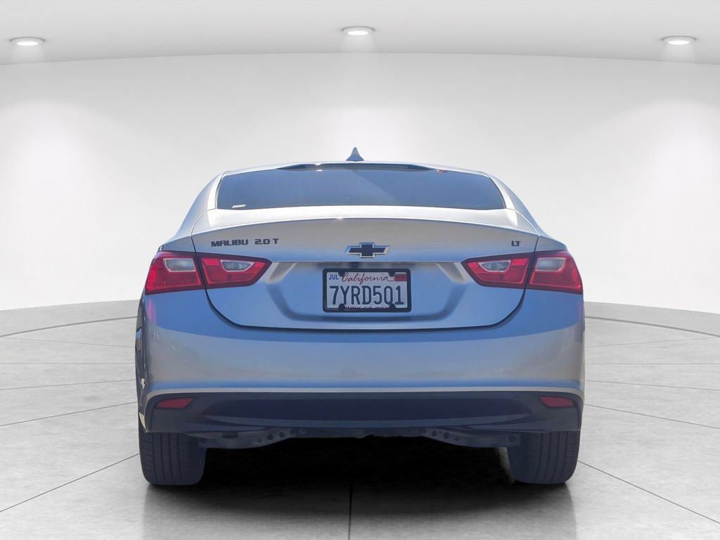 Used 2017 Chevrolet Malibu LT FWD image 4