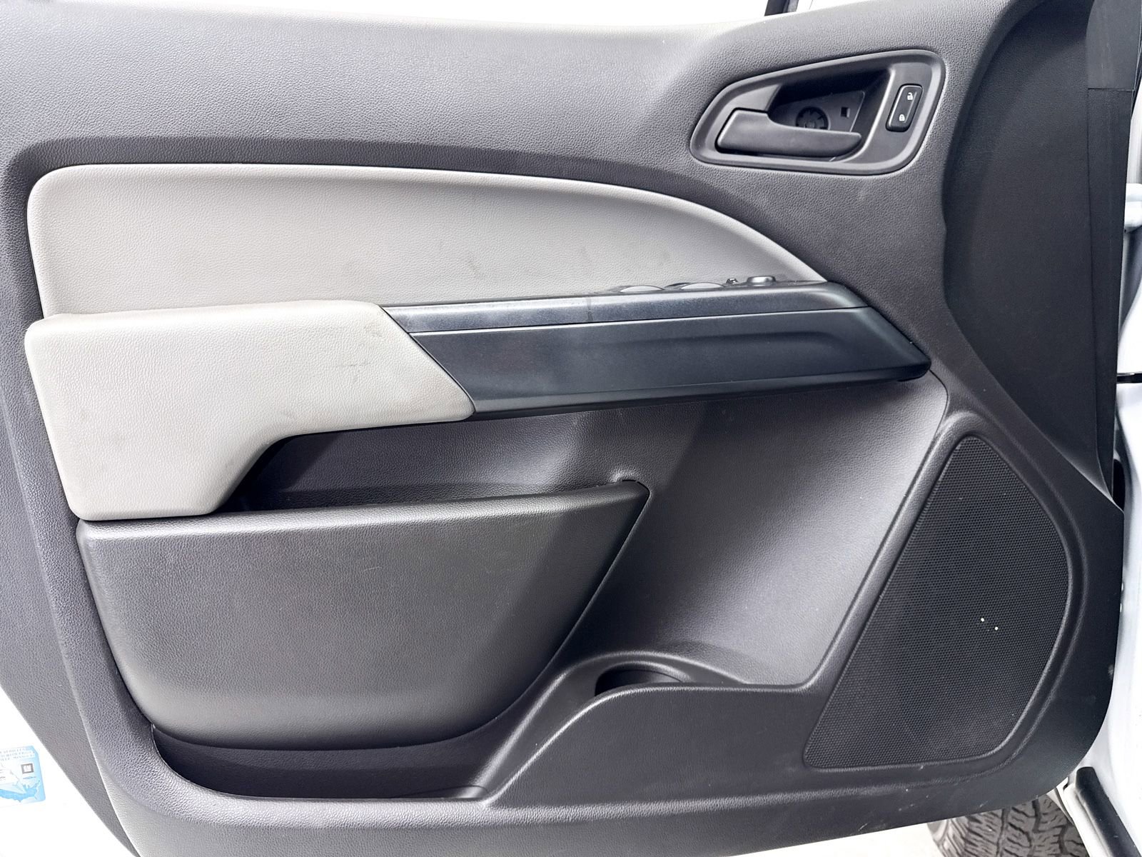 Used 2016 Chevrolet Colorado W/T w/ WT Convenience Package image 26