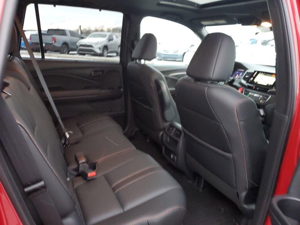 Certified 2023 Honda Passport TrailSport image 32