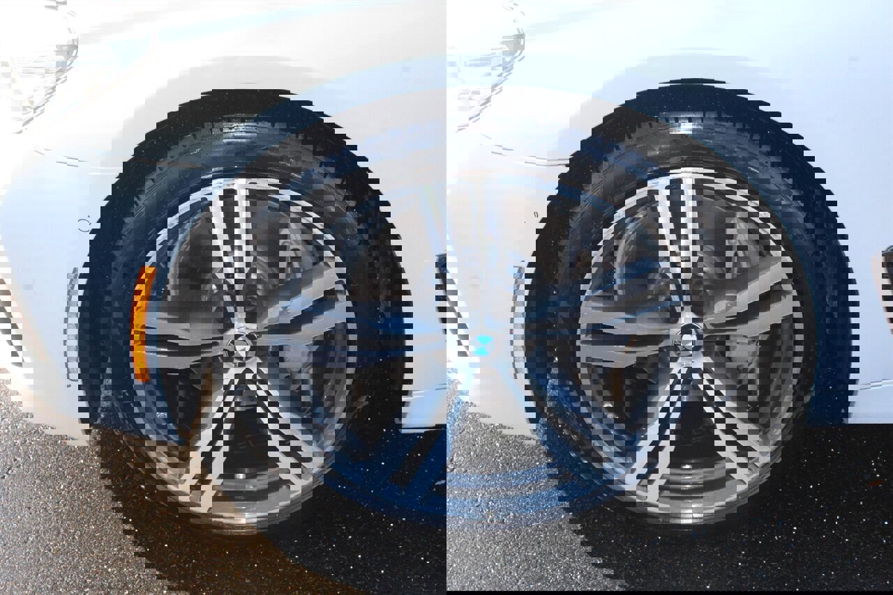 Used 2019 BMW 740i w/ Executive Package image 35