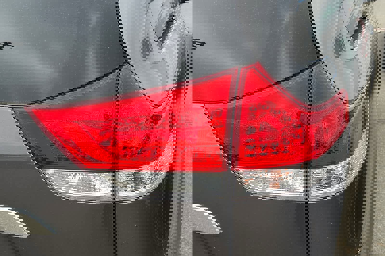 Used 2013 Toyota Sienna Limited w/ Premium Pkg image 18