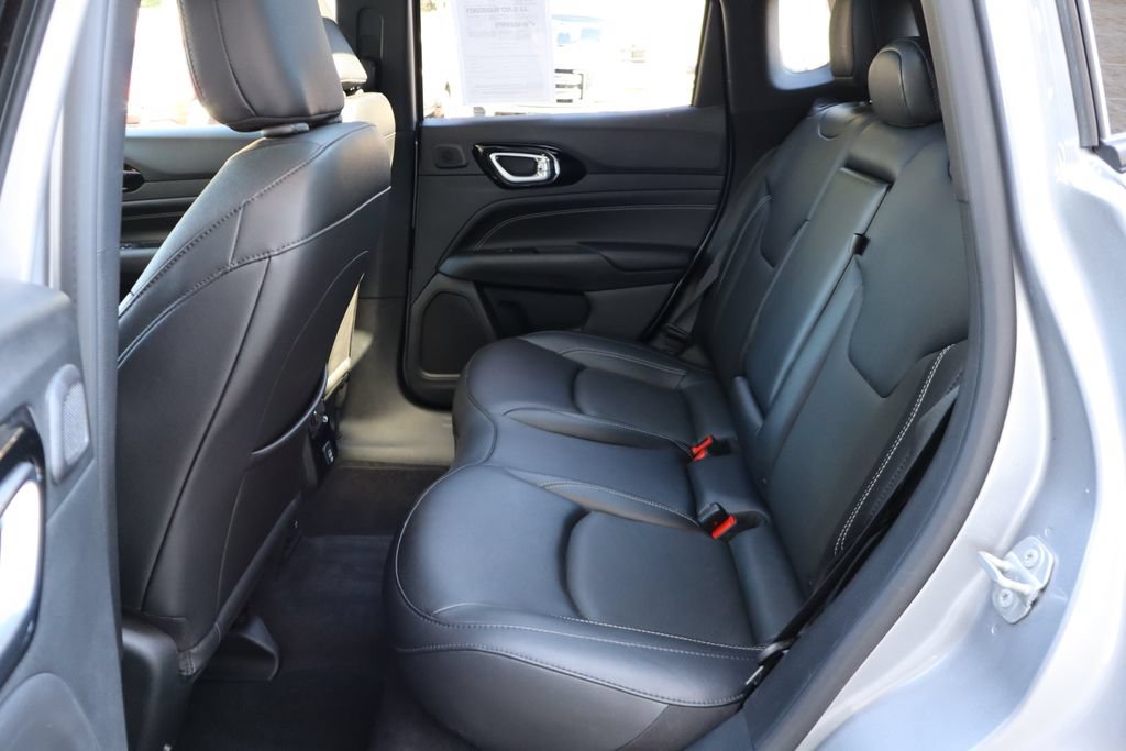 Used 2022 Jeep Compass High Altitude AWD/4WD image 11