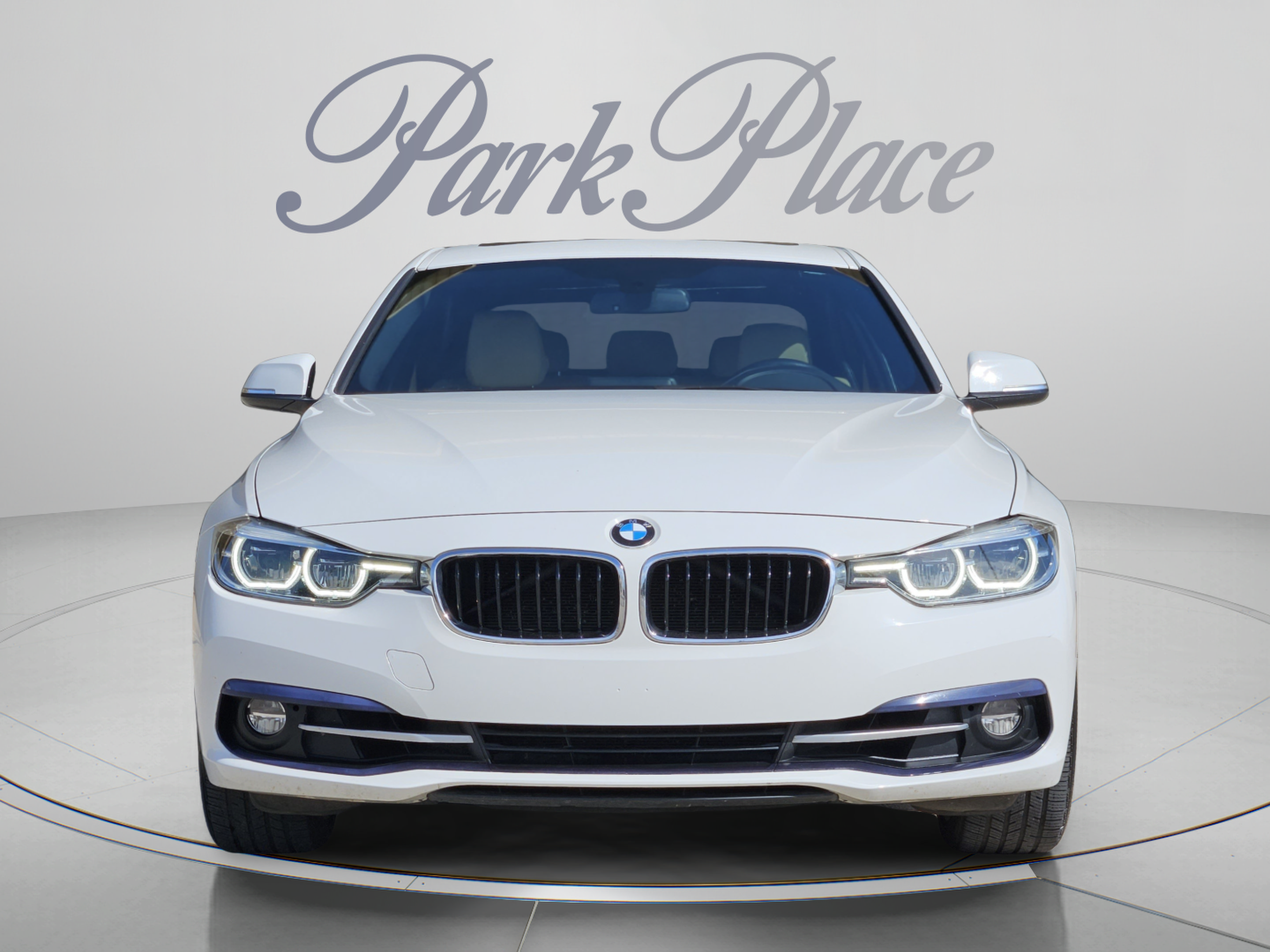 Used 2018 BMW 330i Sedan RWD image 9