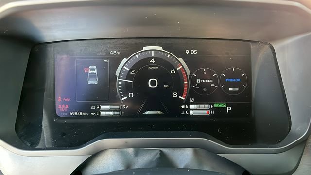 Used 2023 Toyota Tundra Platinum image 6