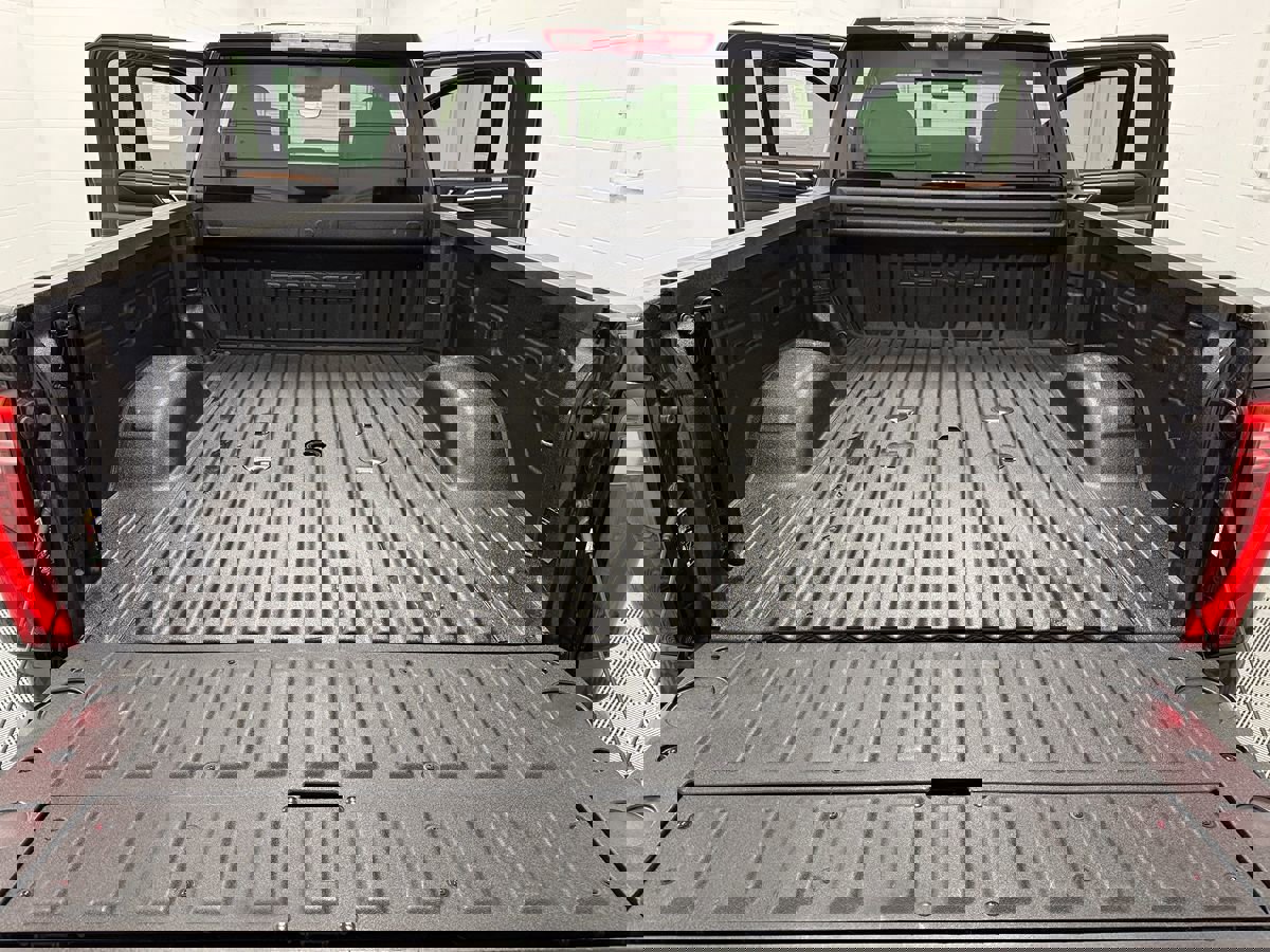 Used 2024 GMC Sierra 2500 Denali w/ Denali Reserve Package image 38