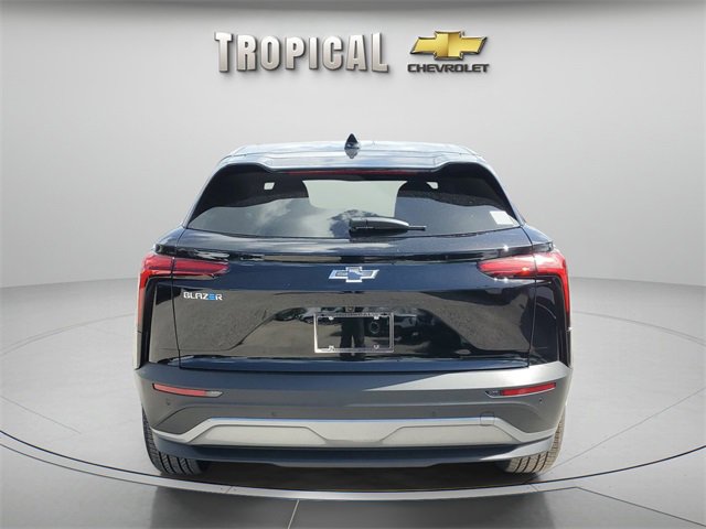 New 2025 Chevrolet Blazer EV LT image 4