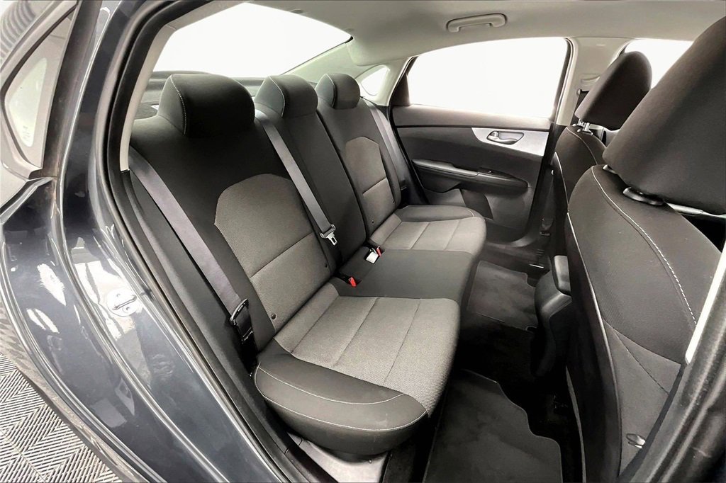 Used 2022 Kia Forte LXS image 27