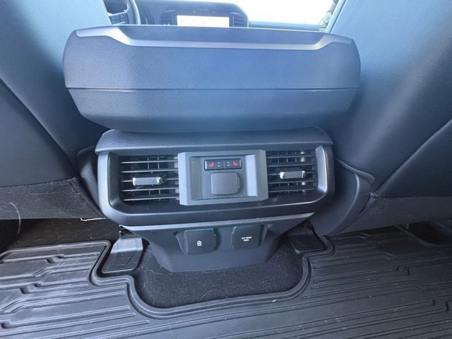 Used 2025 Ford F150 Raptor AWD/4WD image 19