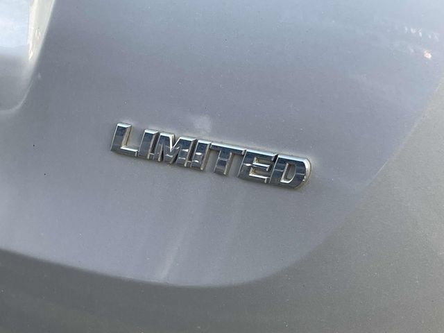 Used 2015 Toyota RAV4 Limited FWD image 10