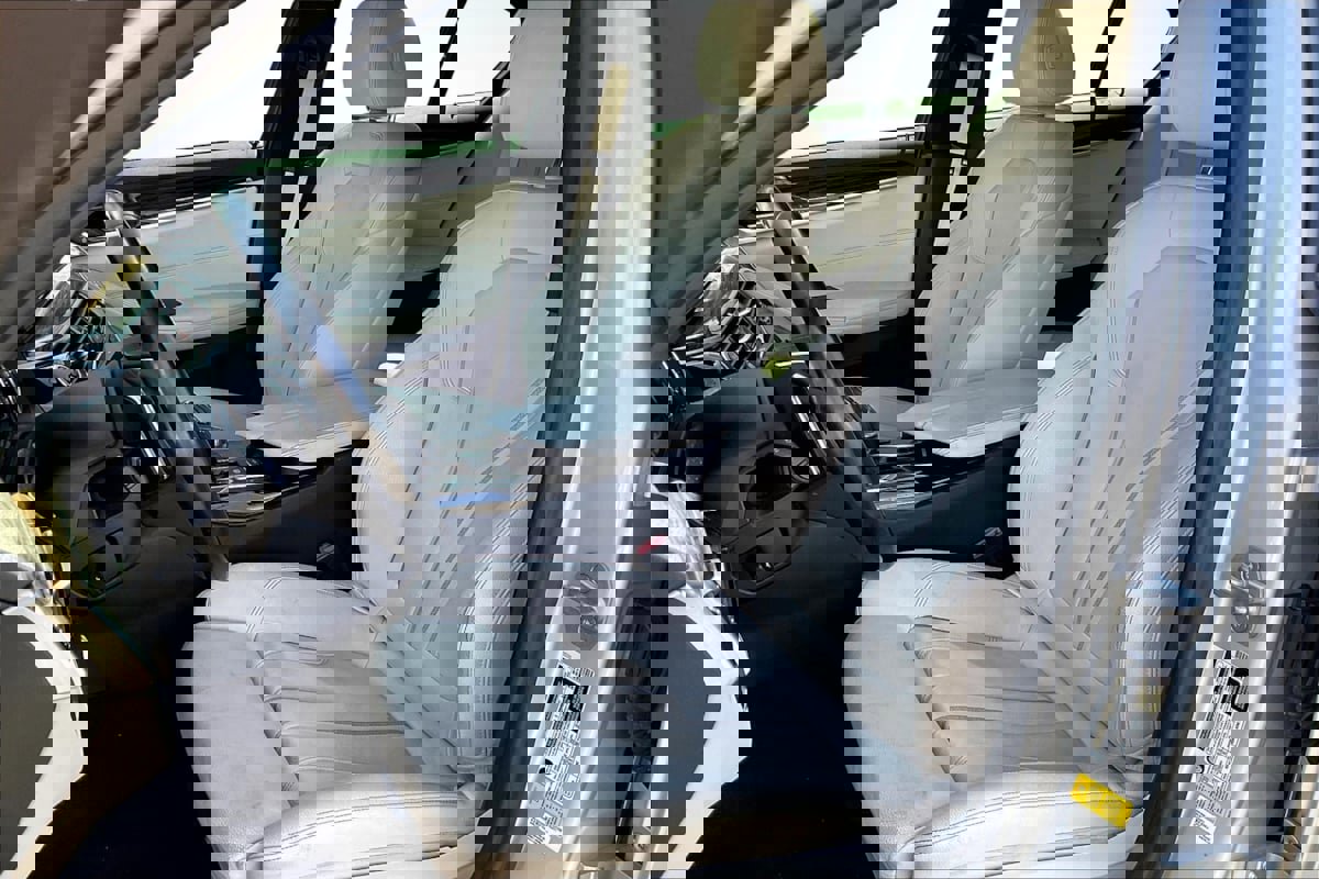 Used 2017 BMW 540i image 25