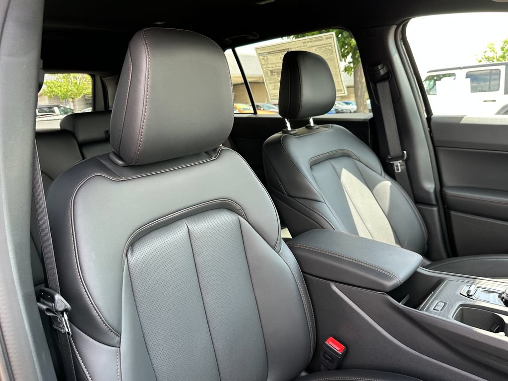 New 2026 Jeep Cherokee Limited AWD/4WD image 18