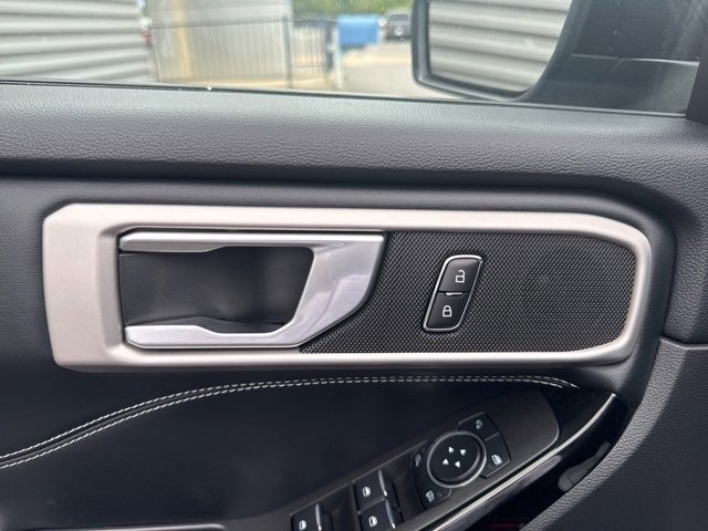 Used 2023 Ford Explorer ST image 12
