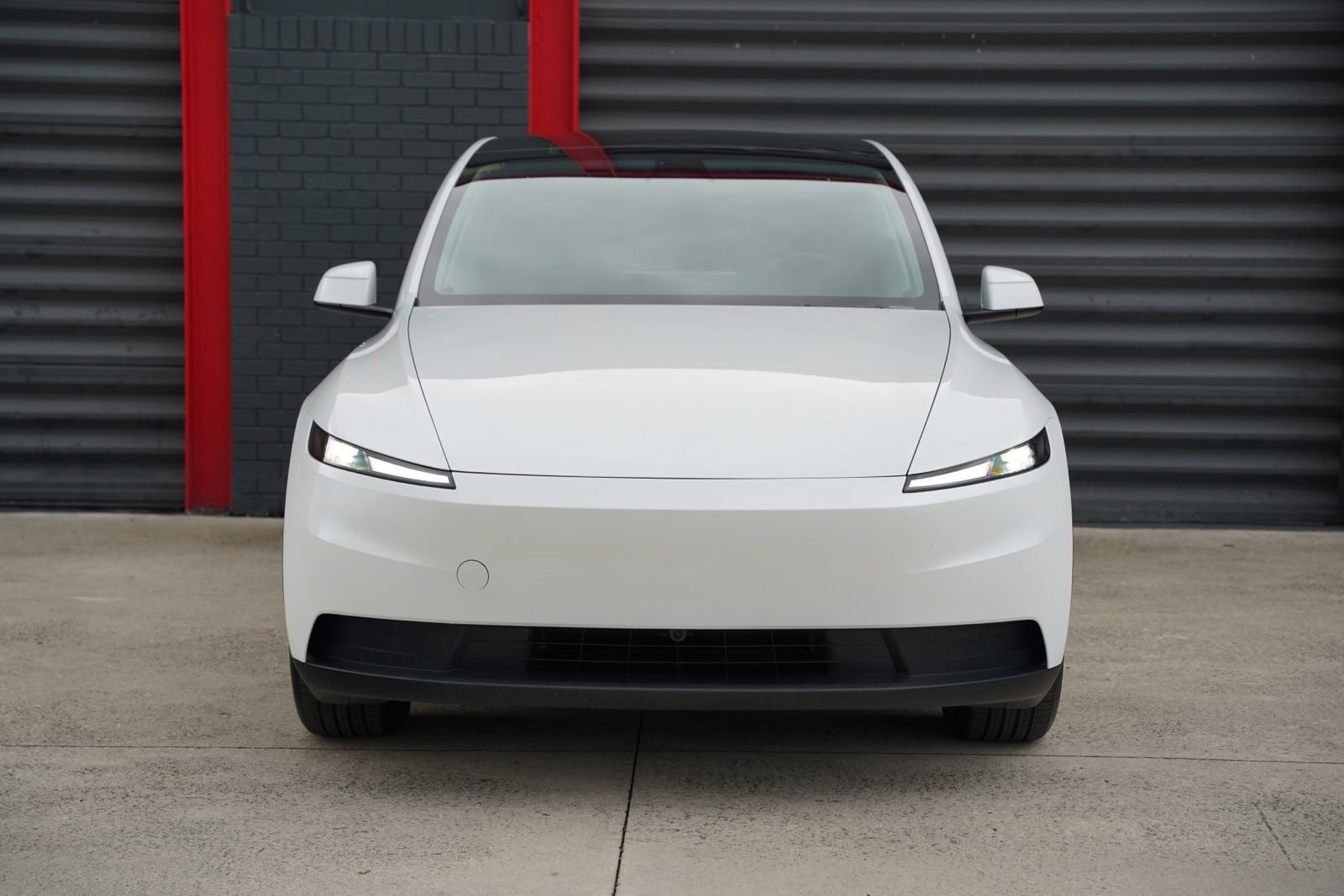 Used 2026 Tesla Model Y 2WD image 2