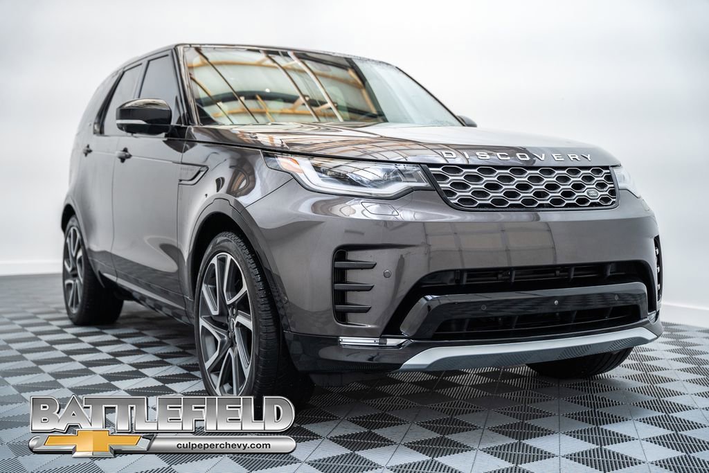 Used 2024 Land Rover Discovery Metropolitan Edition AWD/4WD image 1