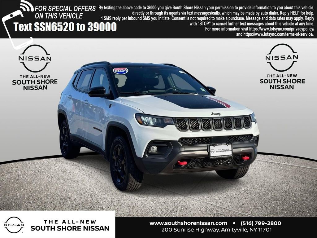 Used 2024 Jeep Compass Trailhawk AWD/4WD image 1