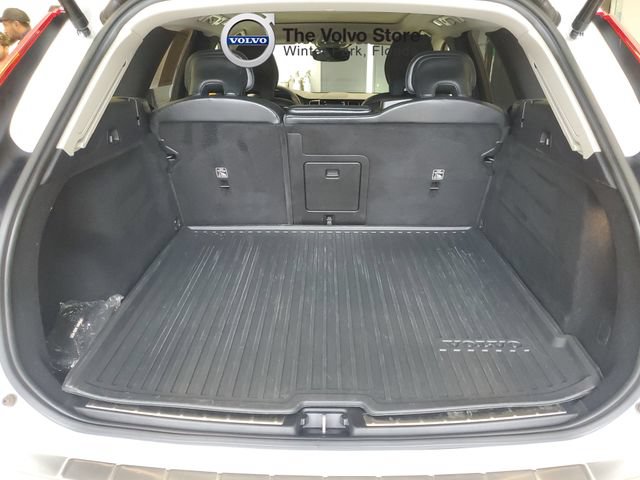 Certified 2023 Volvo XC60 B5 Plus w/ Protection Package Premier AWD/4WD image 8