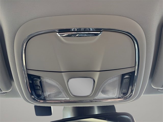 Used 2022 Jeep Cherokee Limited w/ Mopar Interior Package image 13