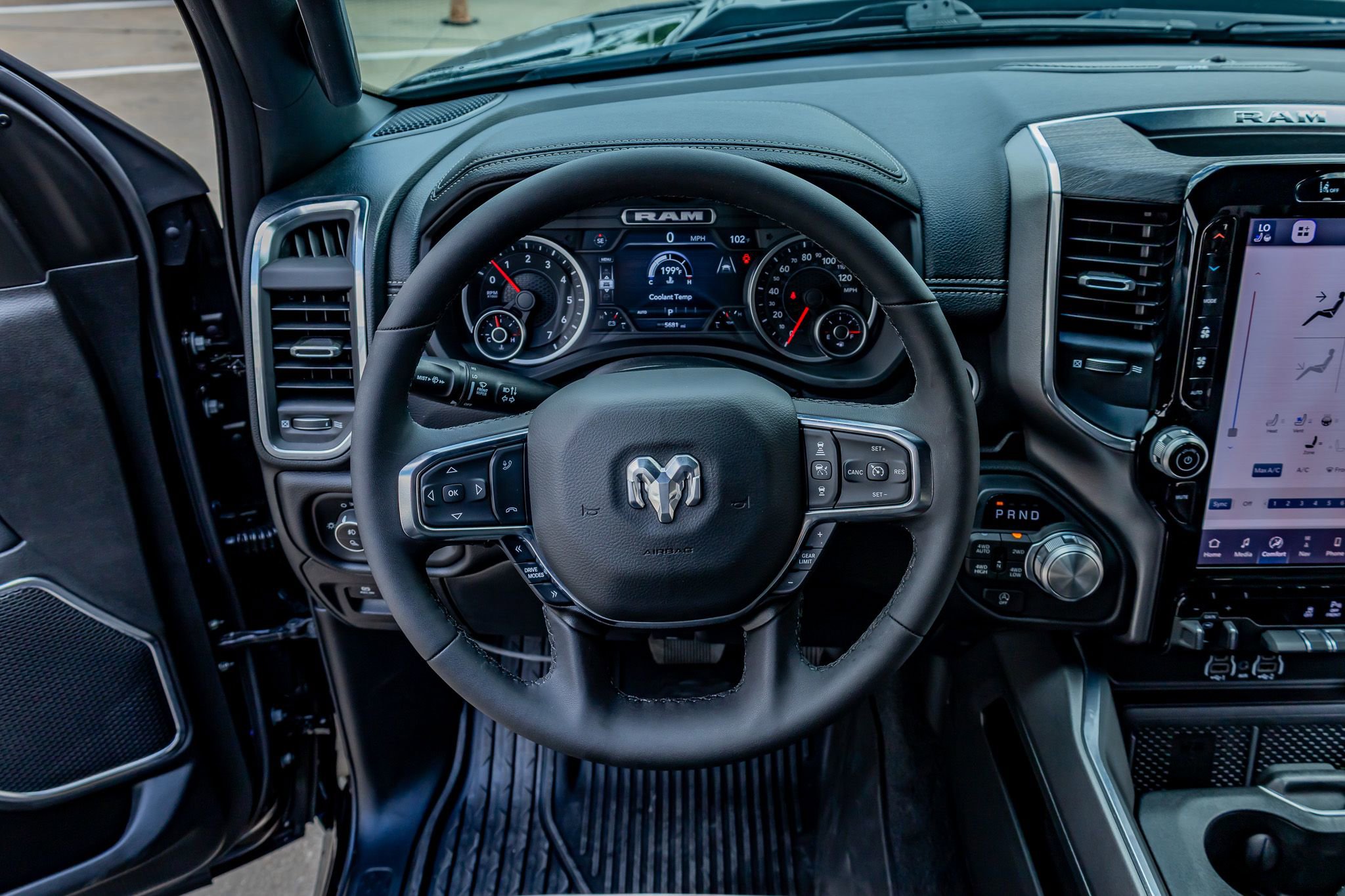 Used 2026 RAM 1500 Laramie w/ Night Edition image 19