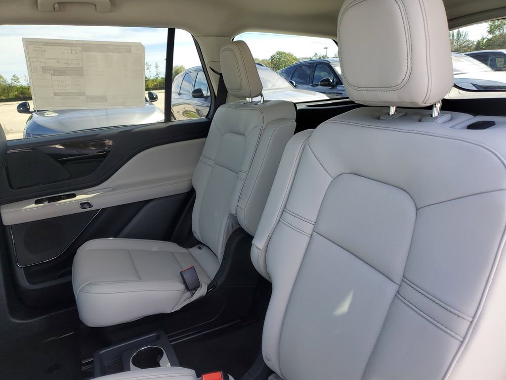 New 2026 Lincoln Aviator 2WD image 12