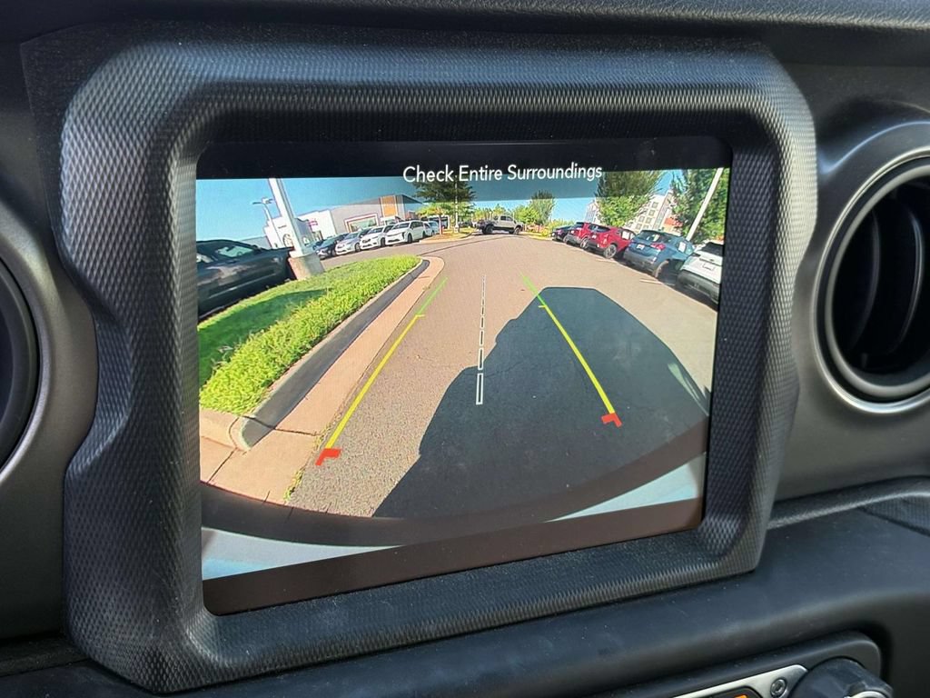 Used 2021 Jeep Wrangler Sport AWD/4WD image 30