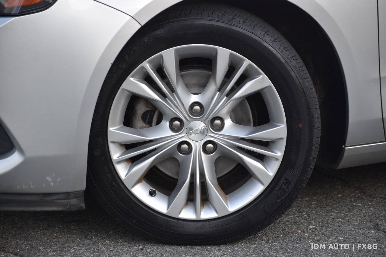 Used 2014 Chevrolet Impala LT w/ Convenience Package FWD image 36