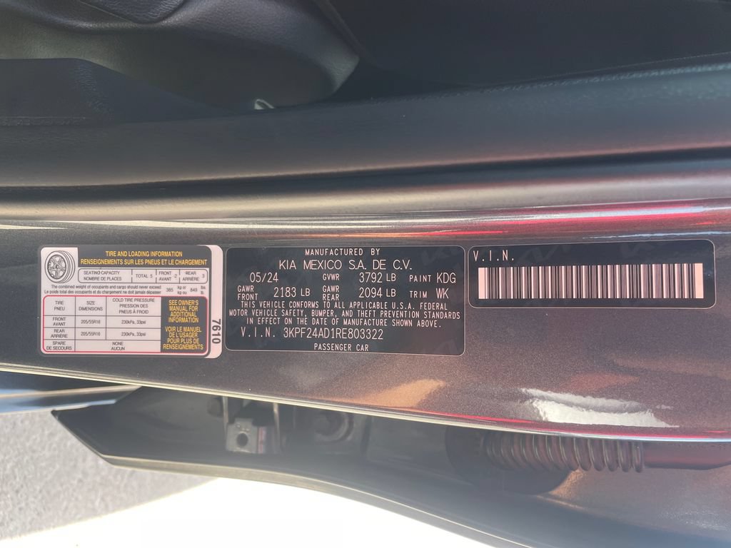 Used 2024 Kia Forte LXS w/ LXS Technology Package FWD image 30