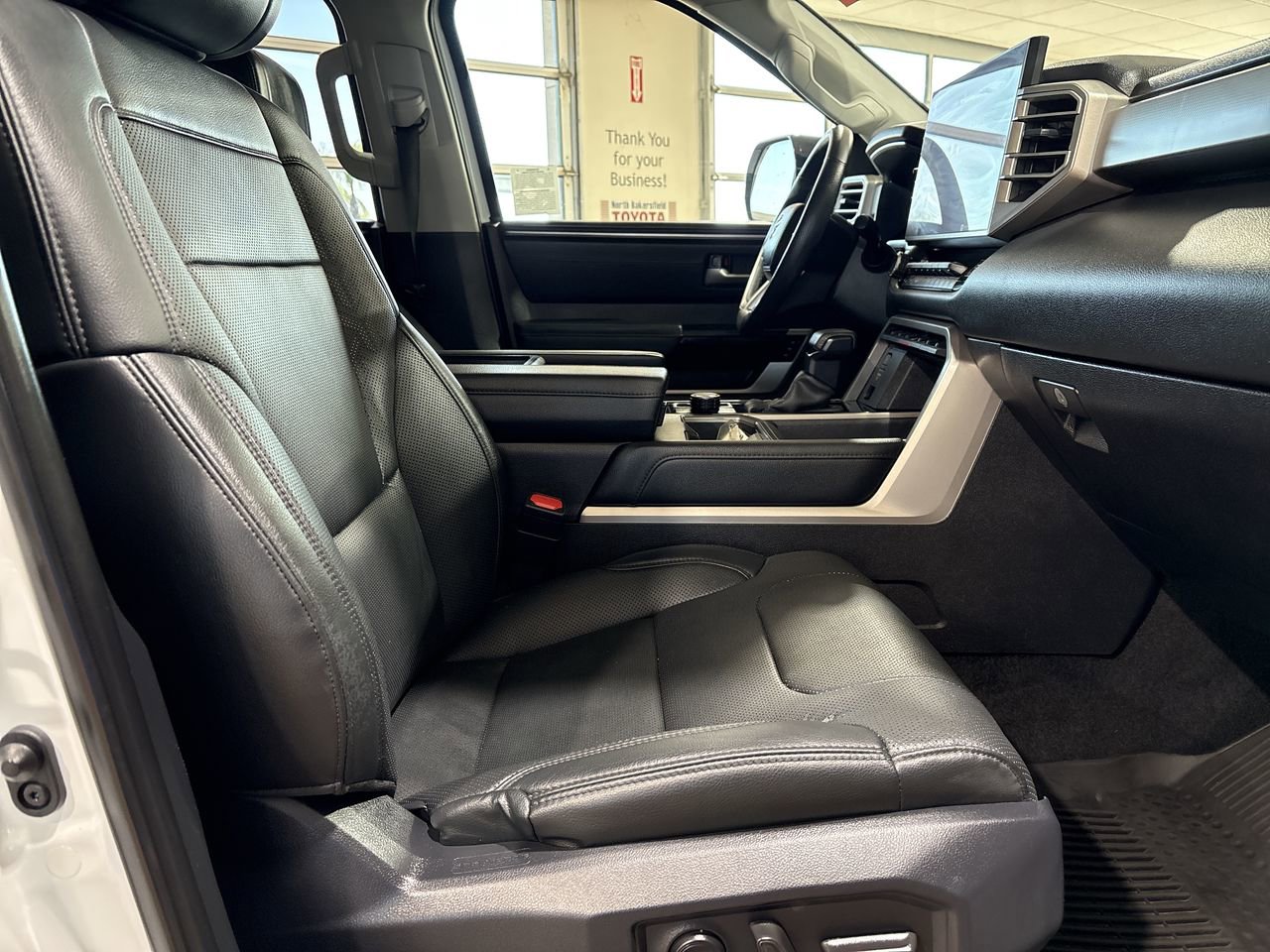 Used 2024 Toyota Tundra Limited w/ TRD Off-Road Package AWD/4WD image 26